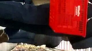 Candid Teen Jeans Booty Shaking