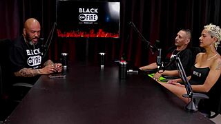 safada's sensual striptease after dp toy talk, seeking dwarf for tit sit 😈🔥