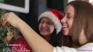 im licking my gfs wet pussy on christmas day