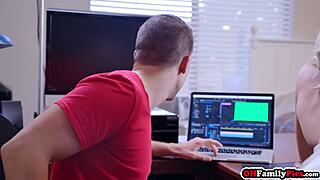 Teen Stepsis Emma Hix Taboo Fuck Stepbrother Vote Glasses Pussy.