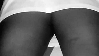 gosh i'm watching her tight pussy get homemade fucked... so hot