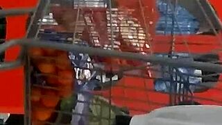 Candid Teen Jeans Booty Shaking