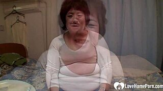 fat asian milf takes that thick hard meat pole deep 😩🍆💦