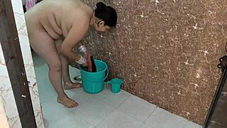 desi girl big ass takes muscular cock deepthroat casting