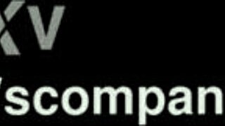 uma rola grande no cuzinho apertado é tudo que essa vadia queria e ganhou