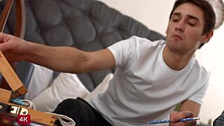 Blonde heart pounds arriving at drawing class without panties