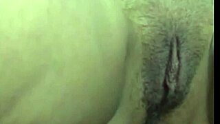 Amateur slut masturbates pussy with dildo in car