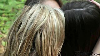 aww gorgeous blondes brunettes lick wet pussies outdoors with toys 😍🌳