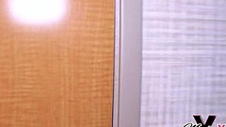 lucky tommy utah fucks maxine x's oriental holes 😍💦