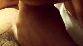 moroccan babe drops to knees for sloppy blowjob action