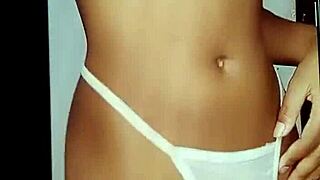 Watch hot livecam action up close