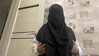 syrian milf me in panties wet pussy caress handjob solo horny