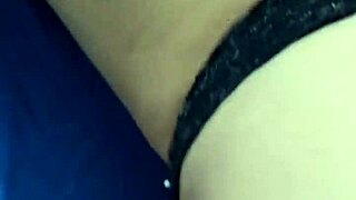 hubby walks in to eat my huge ass while i stroke off 😍🍑