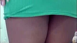 Petite Hottie Dances Funk Secretly