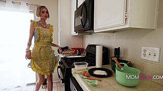 stepmom kyaa chimera eyes juan loco for that fresh creamy pie filling