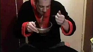 Bisexual dude slurps piss and cum on coco pops breakfast!