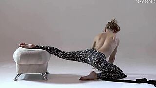 i love spreading my hairy pussy as flexible gymnast rita mochalkina