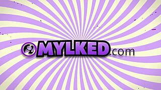 oh man i love watching jizz splash on that redhead milf's big tits and face during handjob cumshot!!