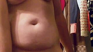 hey, this 19yo redhead scarlet dances so sexy close-up for you at home