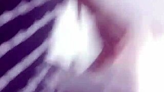 mimi flashes her bare pussy at the laundromat.