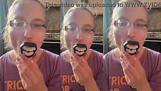 Hey listen close to vampire teeth crunching this lollipop asmr style