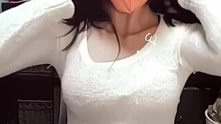 Super cute asian ladyboy in mask masturbates during live stream! 💦😍