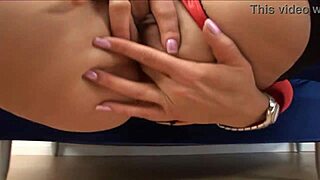 What makes pantyhose milf mommy Kelly Leigh so dumb in hardcore anal assfucking?