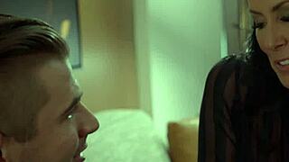 Naughty America Reagan Foxx roleplays stepmom fucking blowjob😈💦