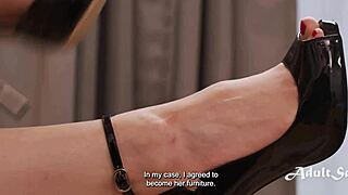 damn chloe surreal and octavia red these curvy lesbos scissor wet pussies with strapon kinky freeuse