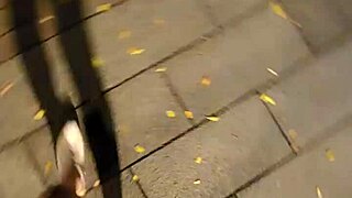 Hey ting xuan, pee outdoors then masturbate skirt up?