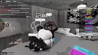 perra offers her gf as payment method in roblox uh wait what?? 😩🍑