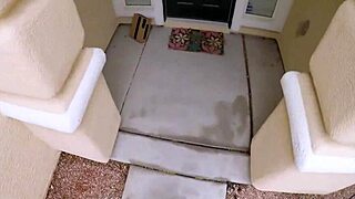 povd delivery man rams blonde jade amber pussy ends in facial