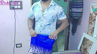 hot ravinadesi stepsis strips naked spreads hairy choot for saloon man closeup shave