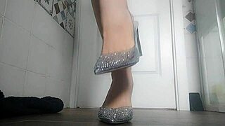 chantalchannel stepmom's lil feet piedini della matrigna in barefoot lingerie tease