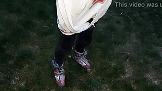 Roller skating coach takes cash for wet pussy licking lesson?