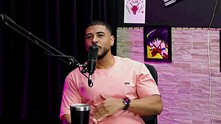 era do meio liberal... virou ator com pais apoiando, agora criador f�cil no voyeur com regra lucas ferraz em sheer red