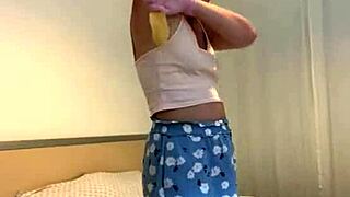 Horny MILF in HEELS depilates ARMPITS with fetish tease!