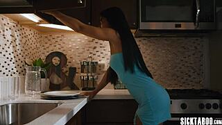 ever wonder if hot black teen ameena green can handle that remote vibrator before pussy licking sex?