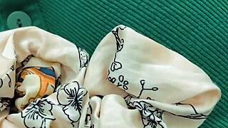 Beautiful Webcam Whore Fingers Pussy at Dentist Visit