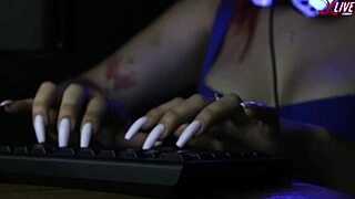 Community Manager Alice Relaxes Us with ASMR Keyboard Hand Sounds