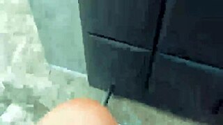 Beautiful Webcam Whore Fingers Pussy at Dentist Visit