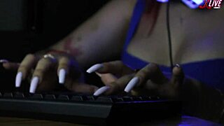 Community Manager Alice Relaxes Us with ASMR Keyboard Hand Sounds