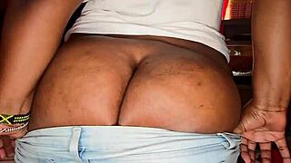 slow mo bbw ebony twerks huge ass cheeks 🍑💦