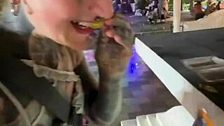 just a normal thai lady here, nothing crazy with these stray cats... right?