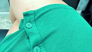 Beautiful Webcam Whore Fingers Pussy at Dentist Visit