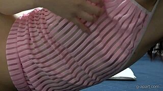 omg akari's natural boobs bounce during leg split workout 😍👅