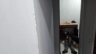 whoa, wife cheating with the plumber 😈 big cock bareback in her tight pussy 💦