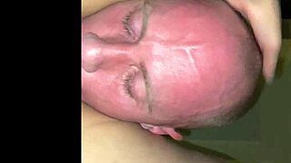 Tongue Dives Deep into Dripping Sexy Pussy