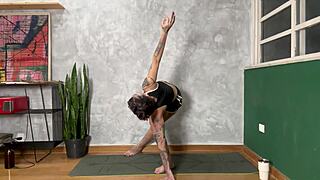 curvy tat emo does yoga stretches showing off her athletic ass at home