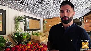 😍 pam's huge tits get slathered just like she craved!